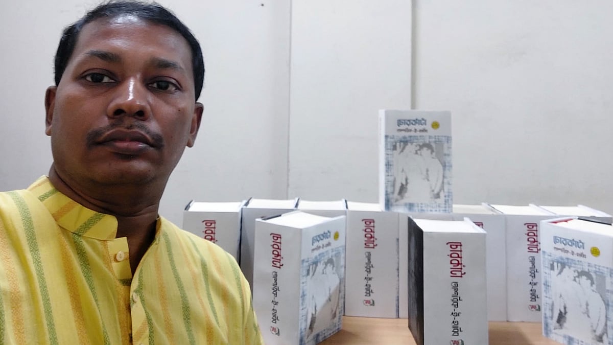 গান গেয়ে ‘ভাইরাল’ হওয়া তাশরিক স্যারের বিরুদ্ধে নানা অনিয়মের অভিযোগ