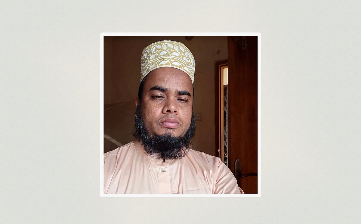 মসজিদের ভেতরে ইমামের ঝুলন্ত লাশ, পাশে চিরকুট