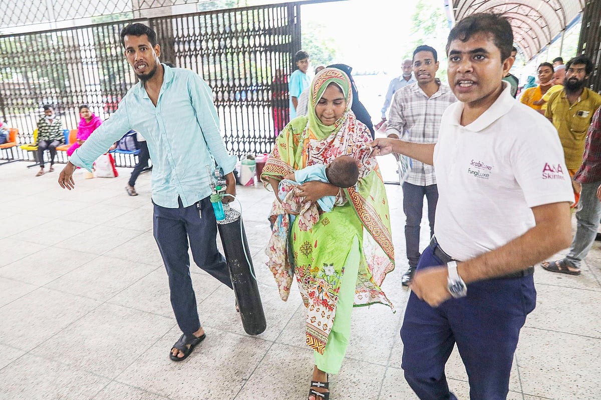 স্বাস্থ্য খাতে সংকটের বৃত্ত ও পণ্ডশ্রমের গল্প