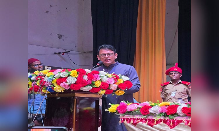‘ও বা এ লেভেল’ পরীক্ষা একই প্রশ্নে হলে, আমাদের বোর্ড পরীক্ষা আলাদা প্রশ্ন কেন হবে: শিক্ষামন্ত্রী