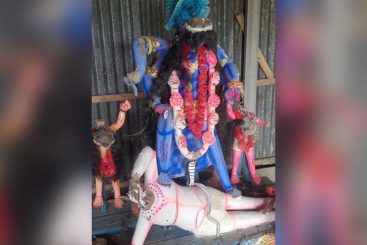 ময়মনসিংহে কালীমন্দিরের প্রতিমা ভাঙচুর করল দুর্বৃত্তরা