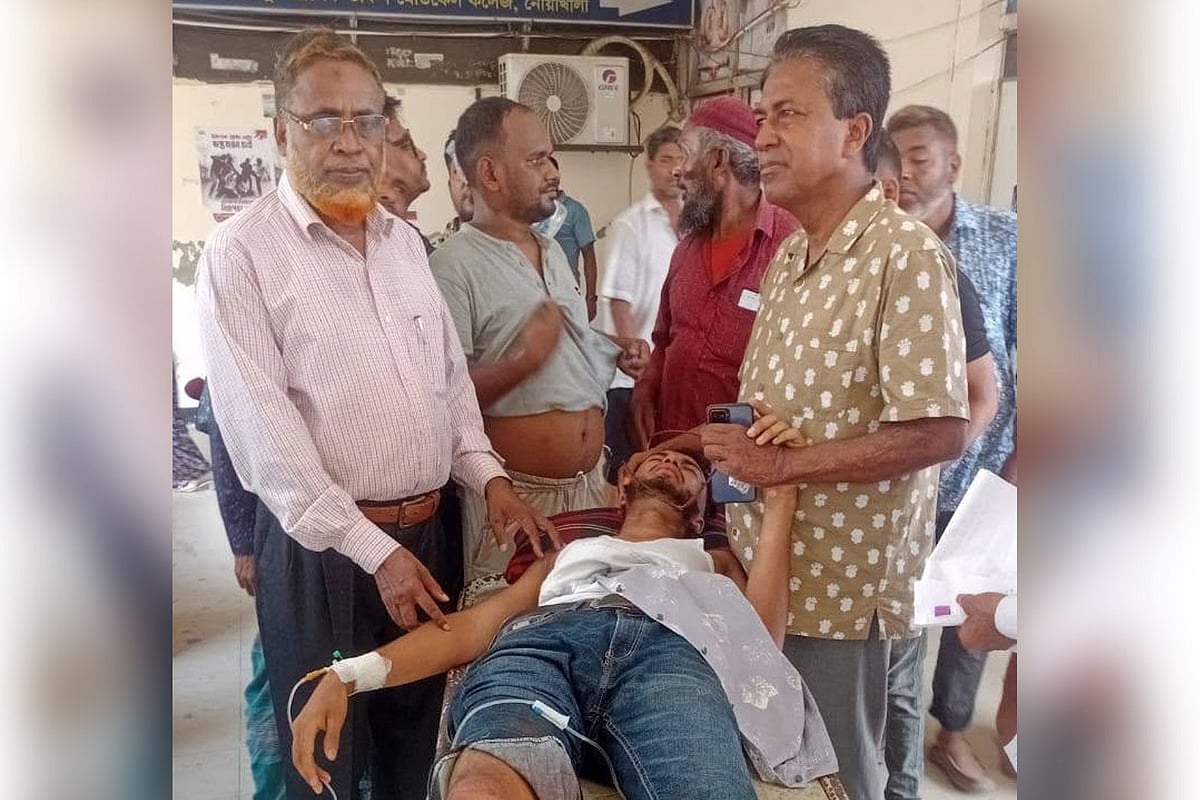 নোয়াখালীতে সিগারেট খেতে নিষেধ করায় ছাত্রদল নেতাসহ ছয়জনকে গুলি