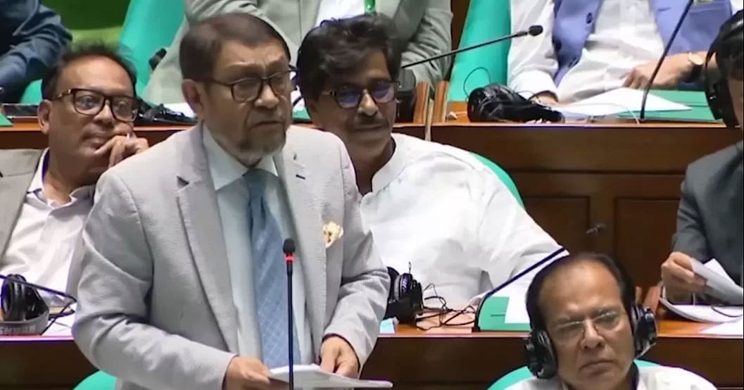 জাতীয় সংসদে স্বাস্থ্য ও পরিবারকল্যাণমন্ত্রী সরদার মো. সাখাওয়াত হোসেন