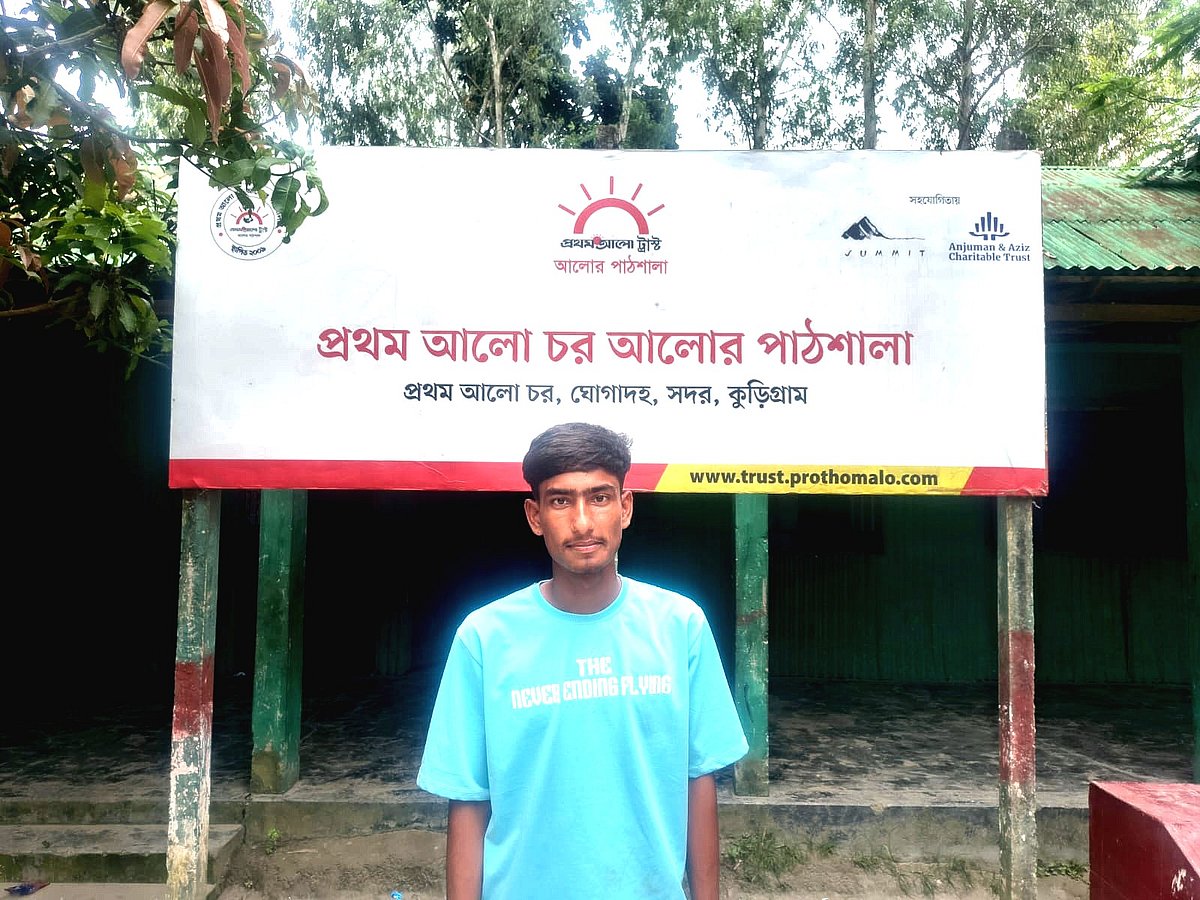 প্রথম আলো চর থেকে আদালতের লড়াইয়ের স্বপ্নে বিভোর মানিক