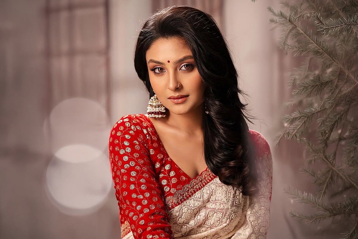 অভিনেত্রী নাজনীন নীহা। ছবি: শিল্পীর সৌজন্যে