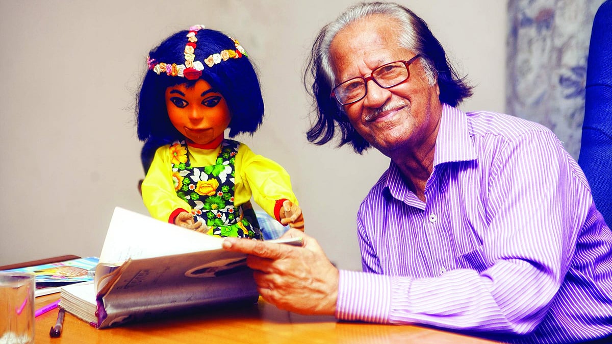 সোমবার সকালে মারা গেছেন বরেণ্য চিত্রশিল্পী, নির্মাতা ও পাপেট আন্দোলনের পথিকৃৎ মুস্তাফা মনোয়ার