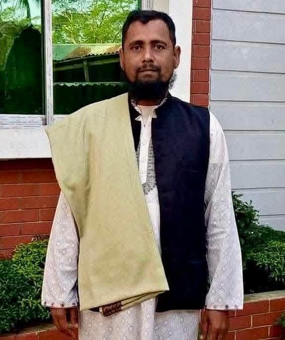 সাতকানিয়ায় আওয়ামী লীগ নেতাকে লক্ষ্য করে গুলি