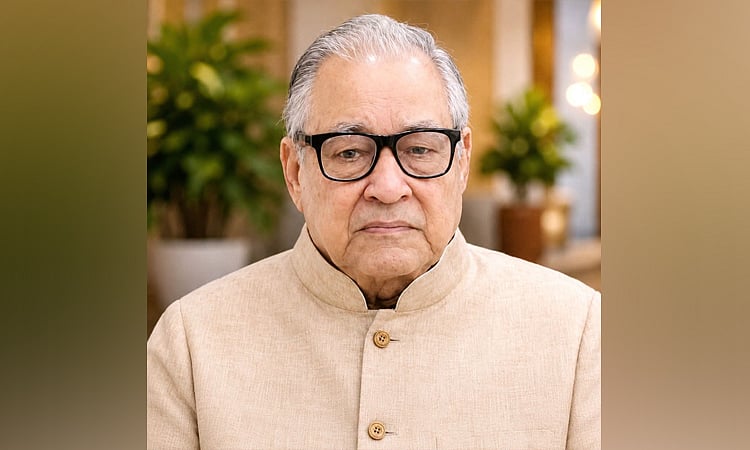 নজরুল ইসলাম খান হাসপাতালে ভর্তি