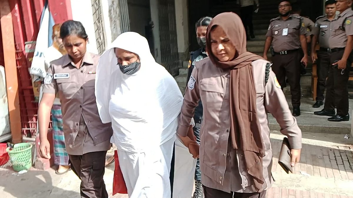 মৃত্যুদণ্ডপ্রাপ্ত ফাতেমা বেগম ওরফে শিল্পী। ঢাকা মহানগর আদালতে, ২ জুলাই ২০২৬