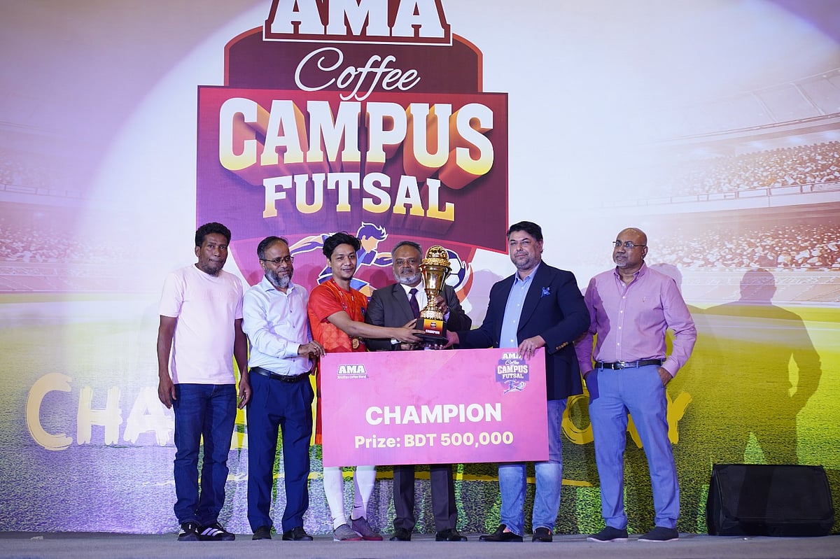 মিরপুর শহীদ সোহরাওয়ার্দী ইনডোর স্টেডিয়ামে পর্দা নামল ‘আমা কফি ক্যাম্পাস ফুটসালের’। ঢাকা, ৩০ জুন