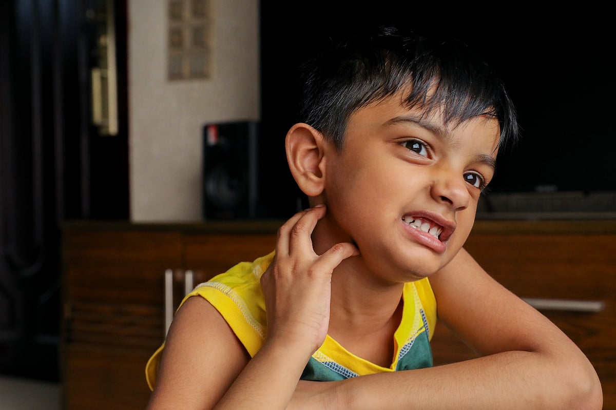 ঘামাচি হলে শিশু ভীষণ যন্ত্রণায় ভোগে