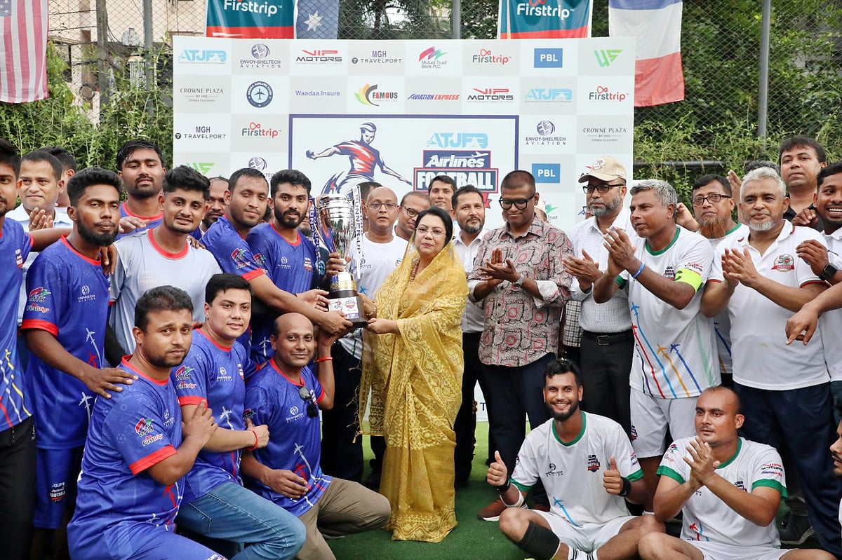 বিমানকে যাত্রীসেবাতেও শীর্ষে থাকার আহ্বান পর্যটনমন্ত্রীর