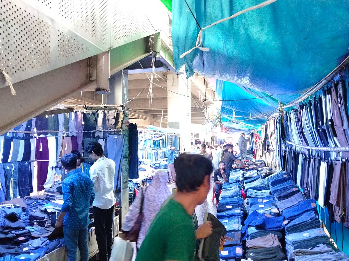 ‘চা দোকান দিলে ২০ হাজার, অন্যডি ৩০ হাজার’