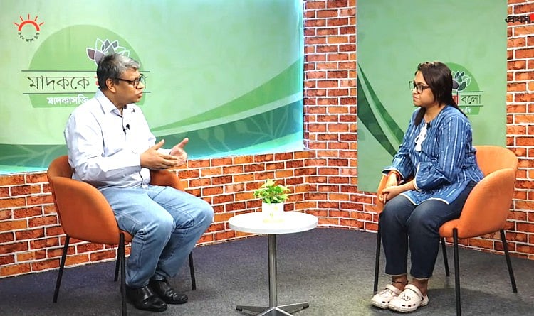 প্রযুক্তি শত্রু নয়, বাবা-মাকে হতে হবে ‘রেগুলেটর’