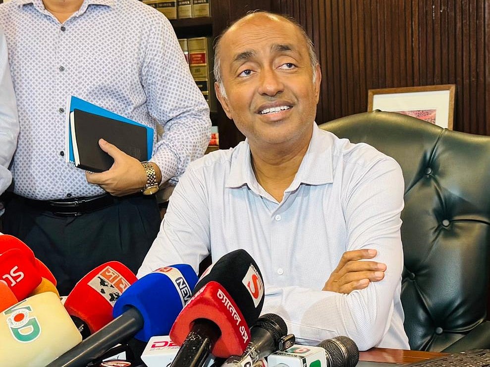 আইনমন্ত্রী মো. আসাদুজ্জামান। আজ বৃহস্পতিবার সচিবালয়ে