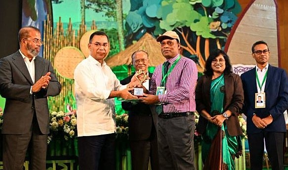 জাতীয় পরিবেশ পদক ২০২৫ প্রদান করলেন প্রধানমন্ত্রী এবং ঢাকাকে বাসযোগ্য করার আহ্বান