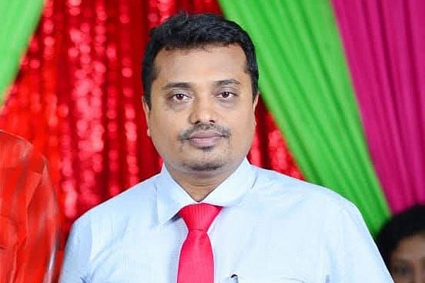 ফেনীতে সংবাদ সংগ্রহে গিয়ে হামলার শিকার সাংবাদিক এম নিজাম উদ্দিন মজুমদার
