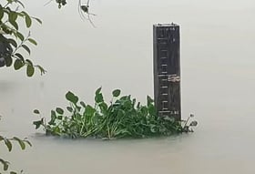 উজানের ঢলে সুনামগঞ্জে সুরমা নদীর পানি বেড়েছে, কমেছে বৃষ্টি