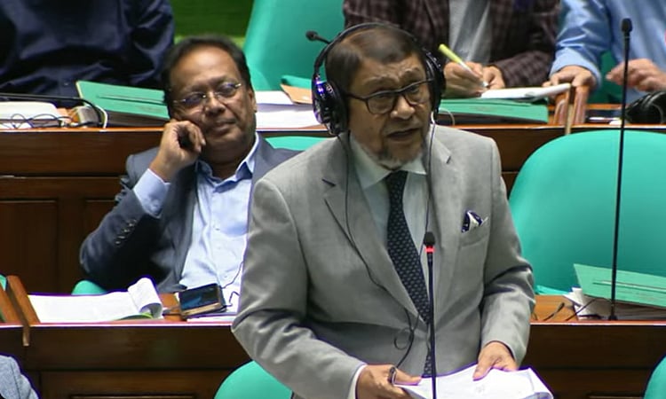 সংসদে স্বাস্থ্য ও পরিবার কল্যাণমন্ত্রী সরদার মো. সাখাওয়াত হোসেন