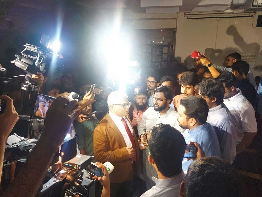 বিদ্যুৎ–বিভ্রাটে অনুষ্ঠান শুরু হতে দেরি, নাহিদ ইসলামের ক্ষোভ