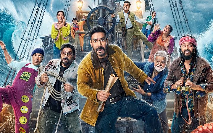 বলিউডে এখন কার দাপট? অজয়ের হাসিতে থমকে অক্ষয়–আলিয়ার দৌড়