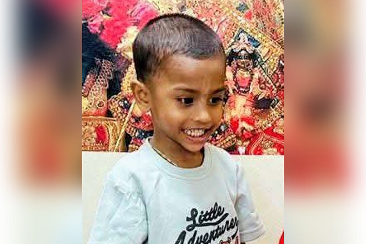 সীতাকুণ্ডে রথযাত্রা দেখার সময় অটোরিকশার চাপায় প্রাণ গেল সাড়ে চার বছরের শিশু জগন্নাথের