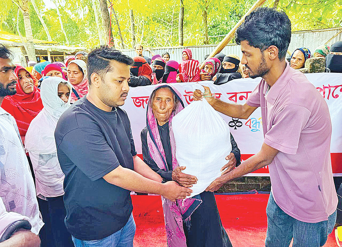 ত্রাণসহায়তা পেল বন্যায় ক্ষতিগ্রস্ত ২৬০ পরিবার 