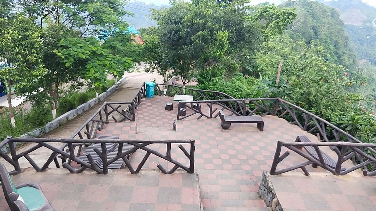 বান্দরবানের নীলাচল পর্যটন কেন্দ্র