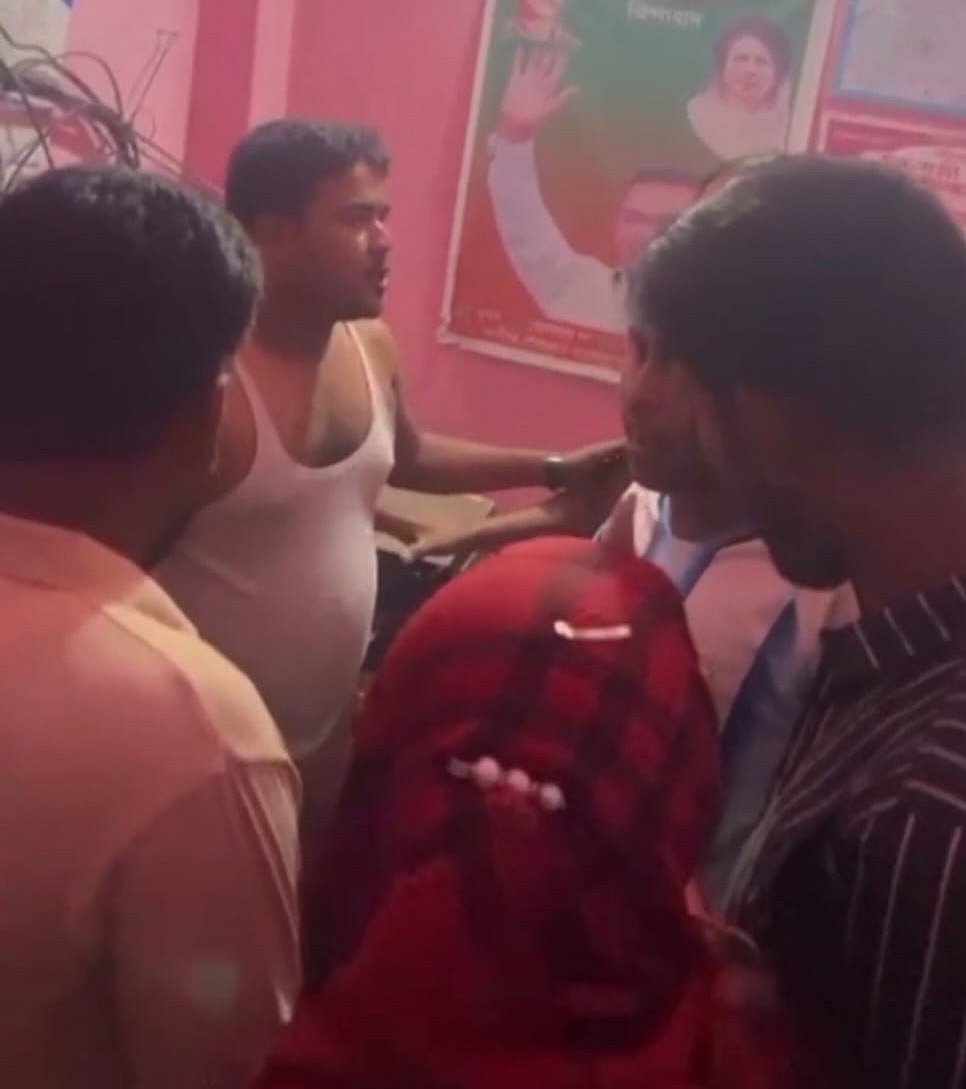 বাগমারায় ছাত্রদলের তিন নেতার বিরুদ্ধে যুবদলের নেতাকে মারধরের অভিযোগ