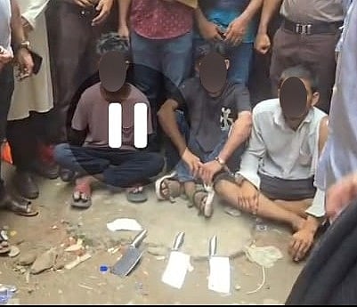 আদাবরে ডাকাতির প্রস্তুতির সময় চাপাতিসহ তিনজন গ্রেপ্তার