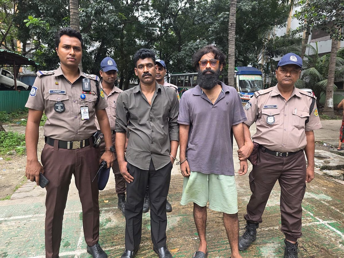 গ্রেপ্তার তানিম রেজা (বাঁয়ে) ও তাঁর সহযোগী রাকিবুল ইসলাম ভূঁইয়া