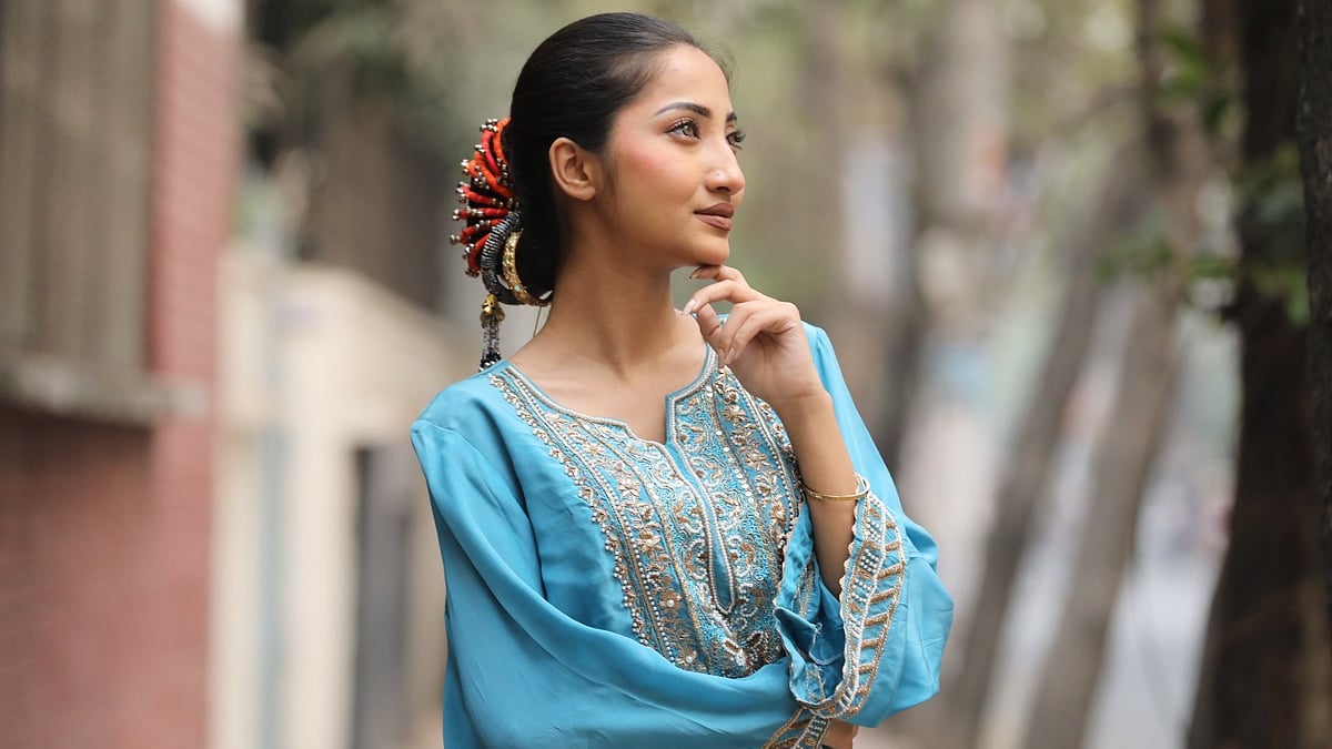 বর্ষায় মেকআপের সবচেয়ে বড় সমস্যাগুলো সামলাবেন কীভাবে