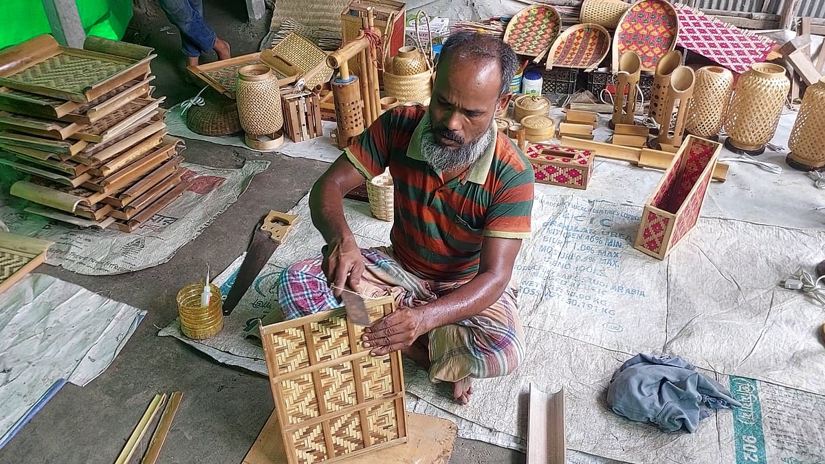 দিনমজুর থেকে কারখানার মালিক হাজীমুল, কর্মসংস্থান করছেন অন্যদের