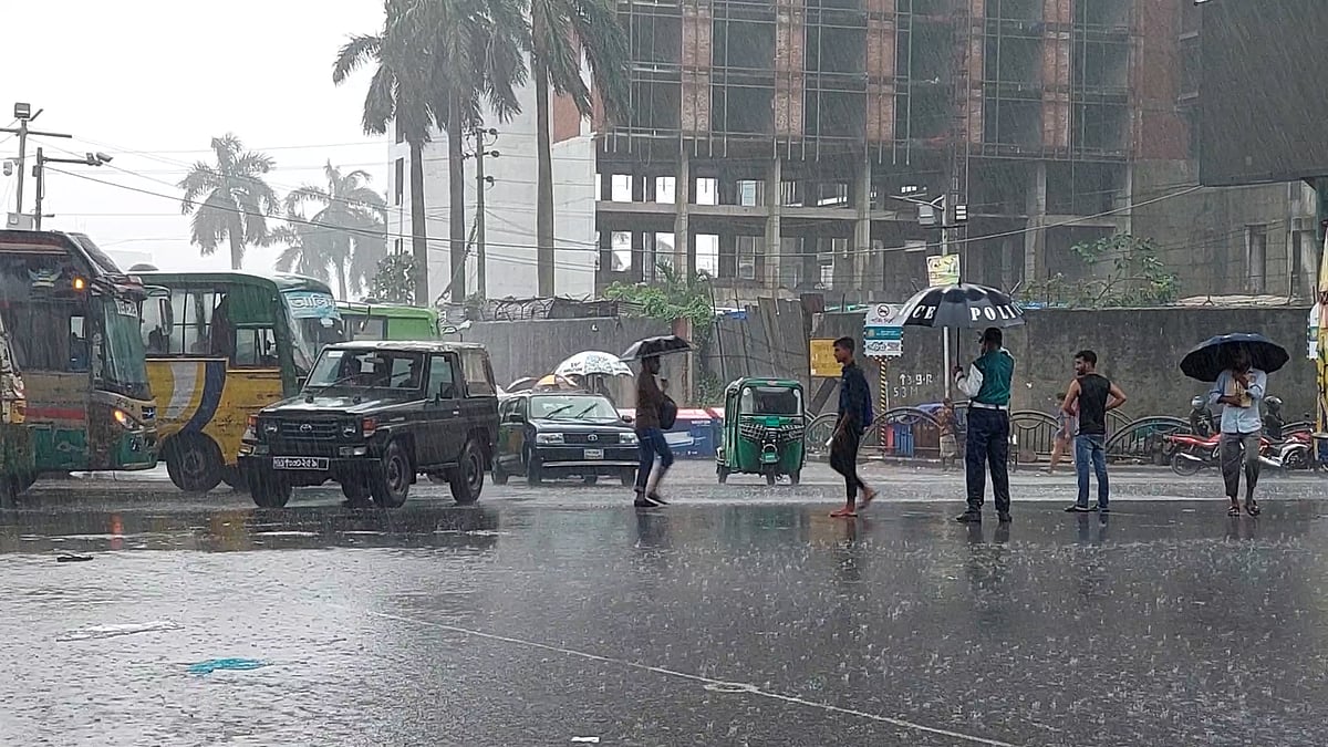 Bangladesh Forecasts Five More Days of Rain Across the Country