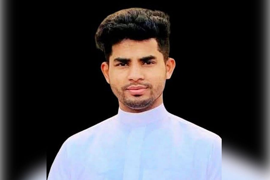 তিন দিন আগে বিয়ে করেন, সড়ক দুর্ঘটনায় গেল যুবকের প্রাণ