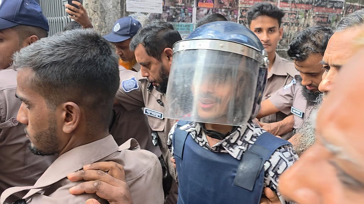 স্ত্রীর মামলায় কনটেন্ট ক্রিয়েটর প্রিন্স মামুন কারাগারে