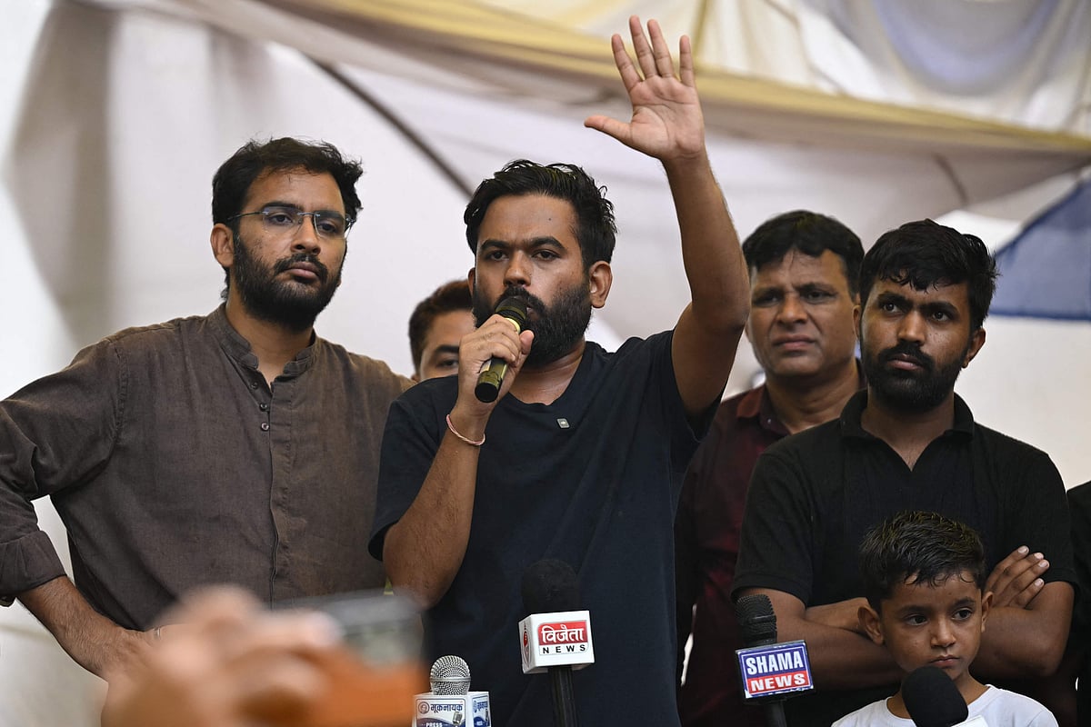 The protests have been on October 2 if the CEC does not resign.