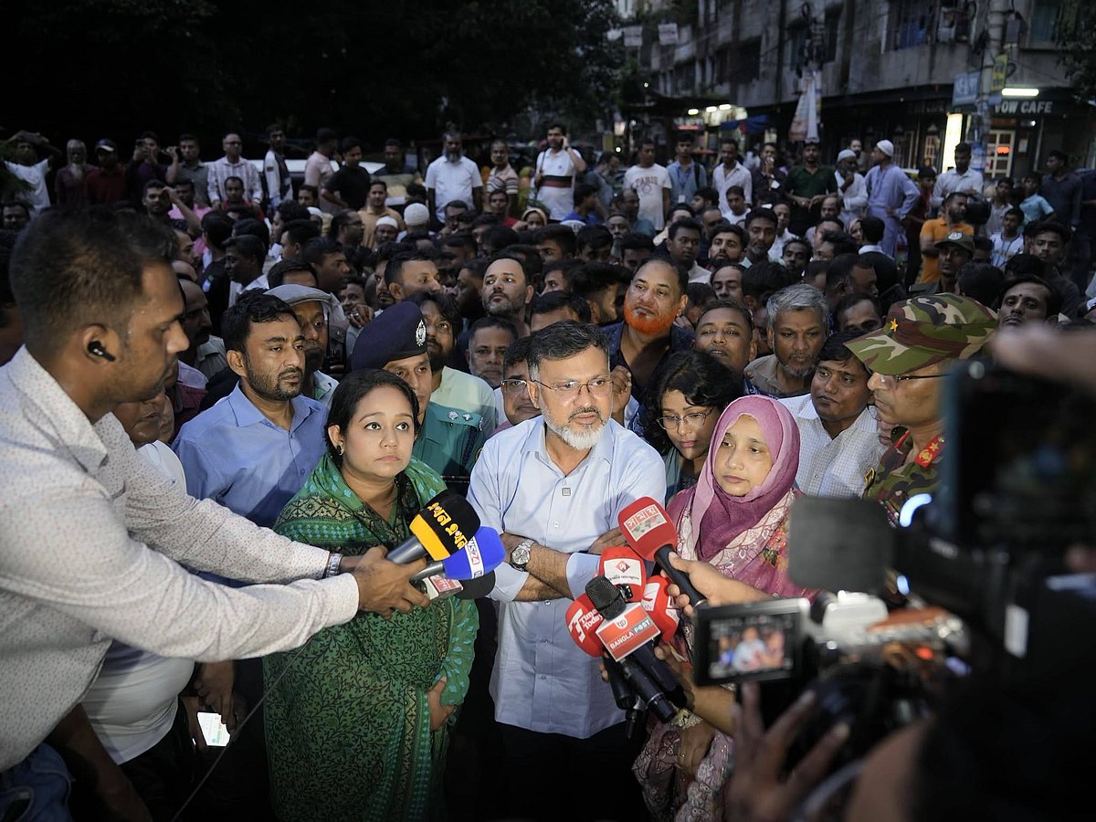 মিরপুরে দেয়ালধসের ঘটনায় তদন্ত কমিটি হবে, দায়ীদের বিরুদ্ধে ব্যবস্থা: ডিএনসিসি প্রশাসক