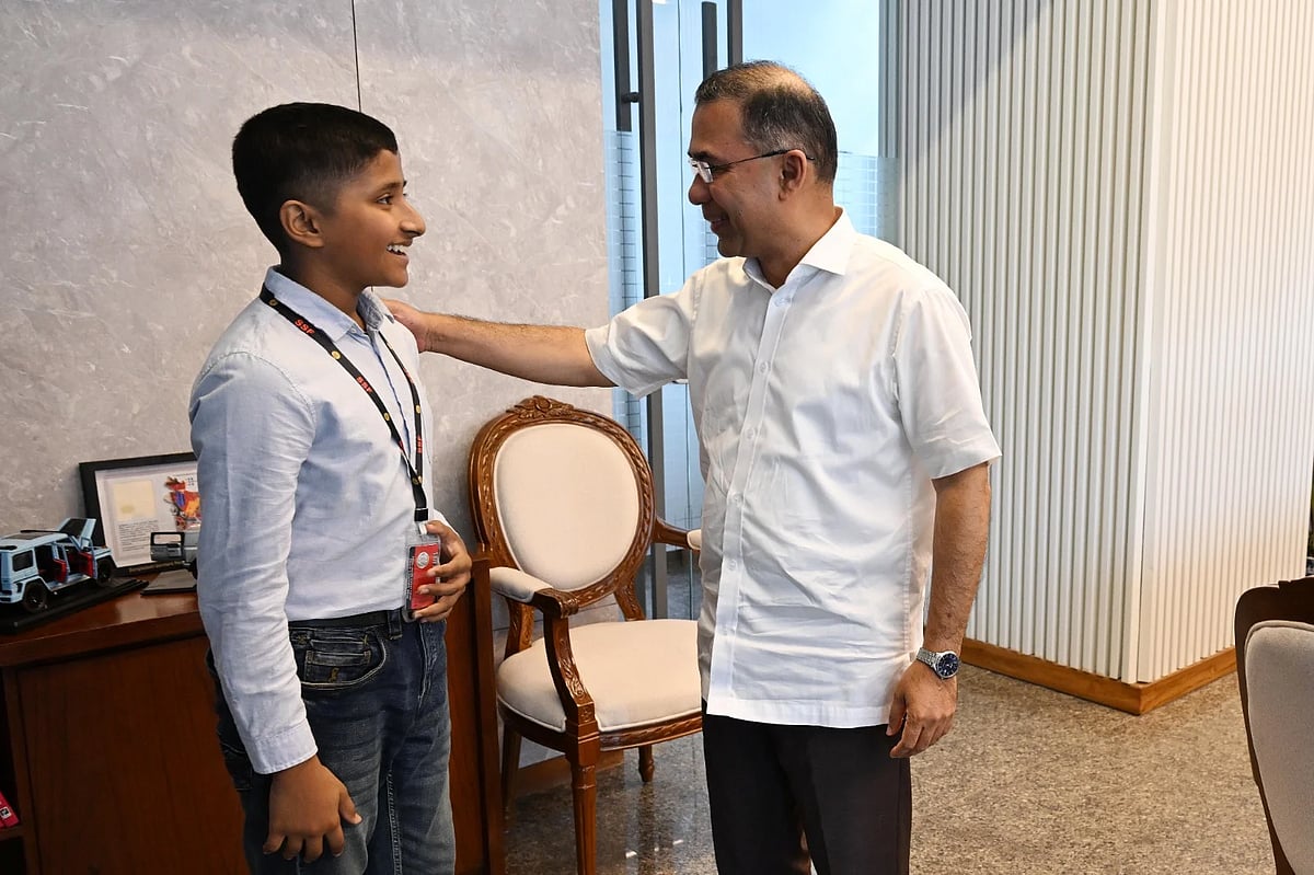 উত্তরার মাইলস্টোন স্কুলে যুদ্ধবিমান বিধ্বস্তের ঘটনায় নিহত তাসনিয়ার ছোট ভাই তাহসিন আজ প্রধানমন্ত্রী তারেক রহমানের সঙ্গে সৌজন্য সাক্ষাৎ করে