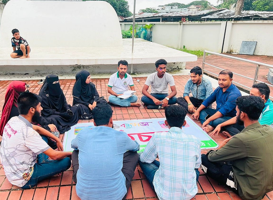 হুমায়ূনের ‘লীলাবতী’ ঘিরে ঝালকাঠি বন্ধুসভার পাঠের আসর