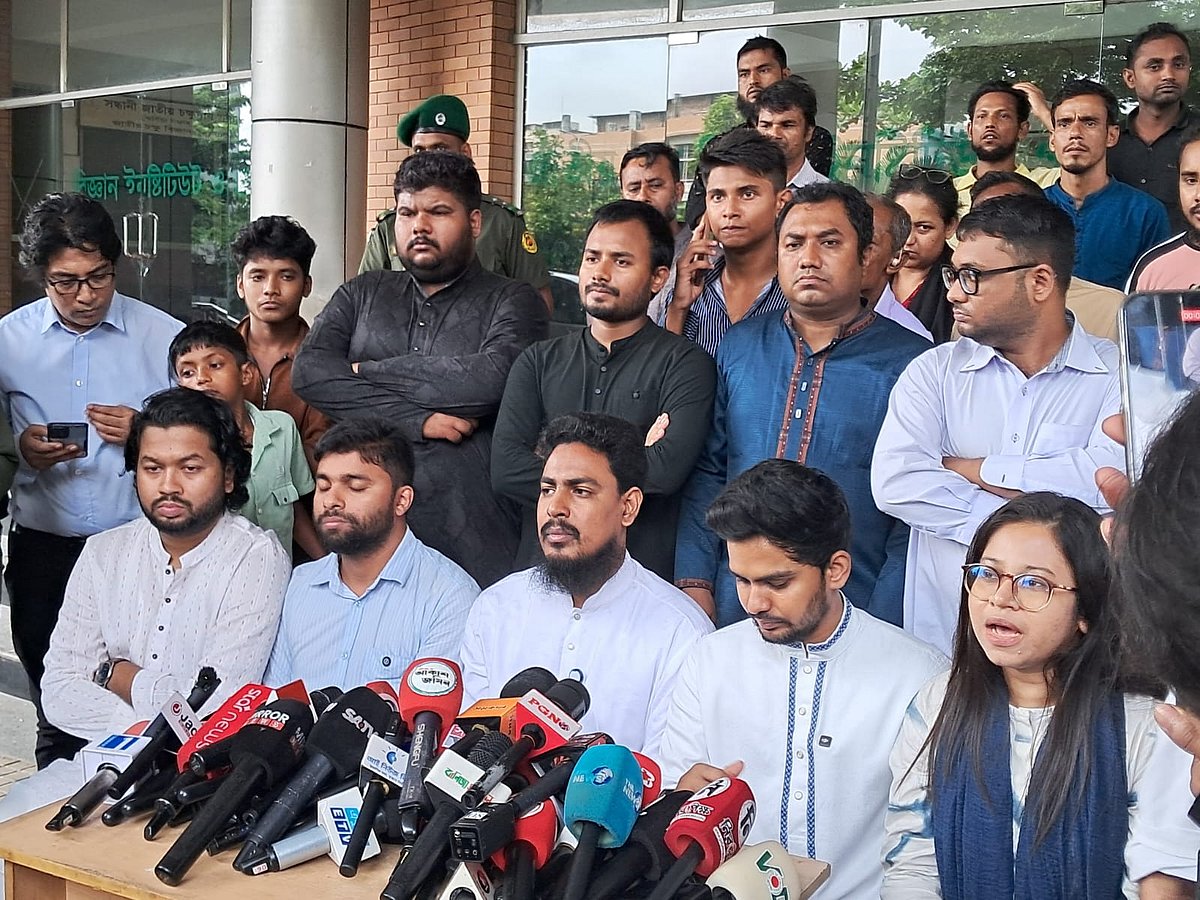 আমাদের ওপর ধারাবাহিক হামলা হচ্ছে, ভয়াবহ পরিবেশ তৈরি করা হয়েছে: আখতার