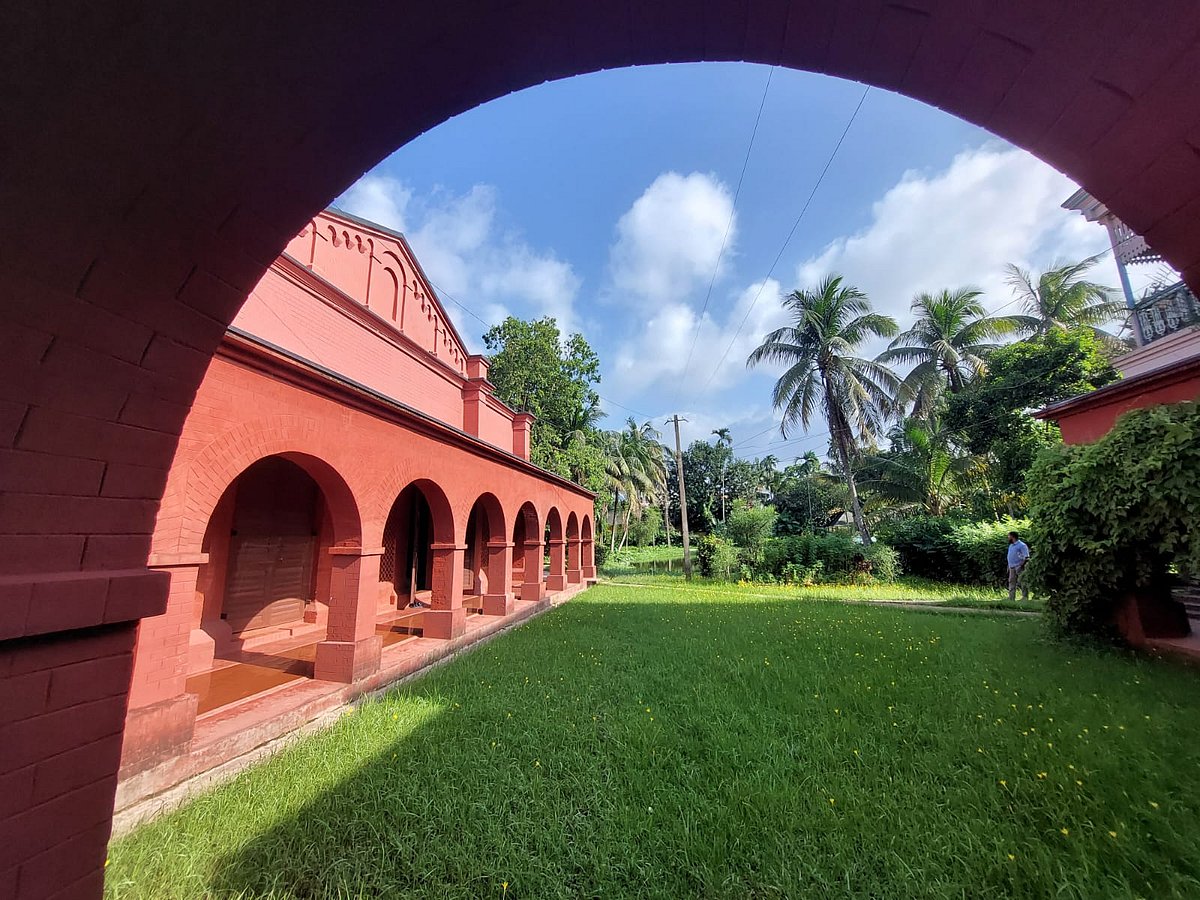 বর্ষা দেখতে বরিশাল গেলে যেসব জায়গায় অবশ্যই যাবেন