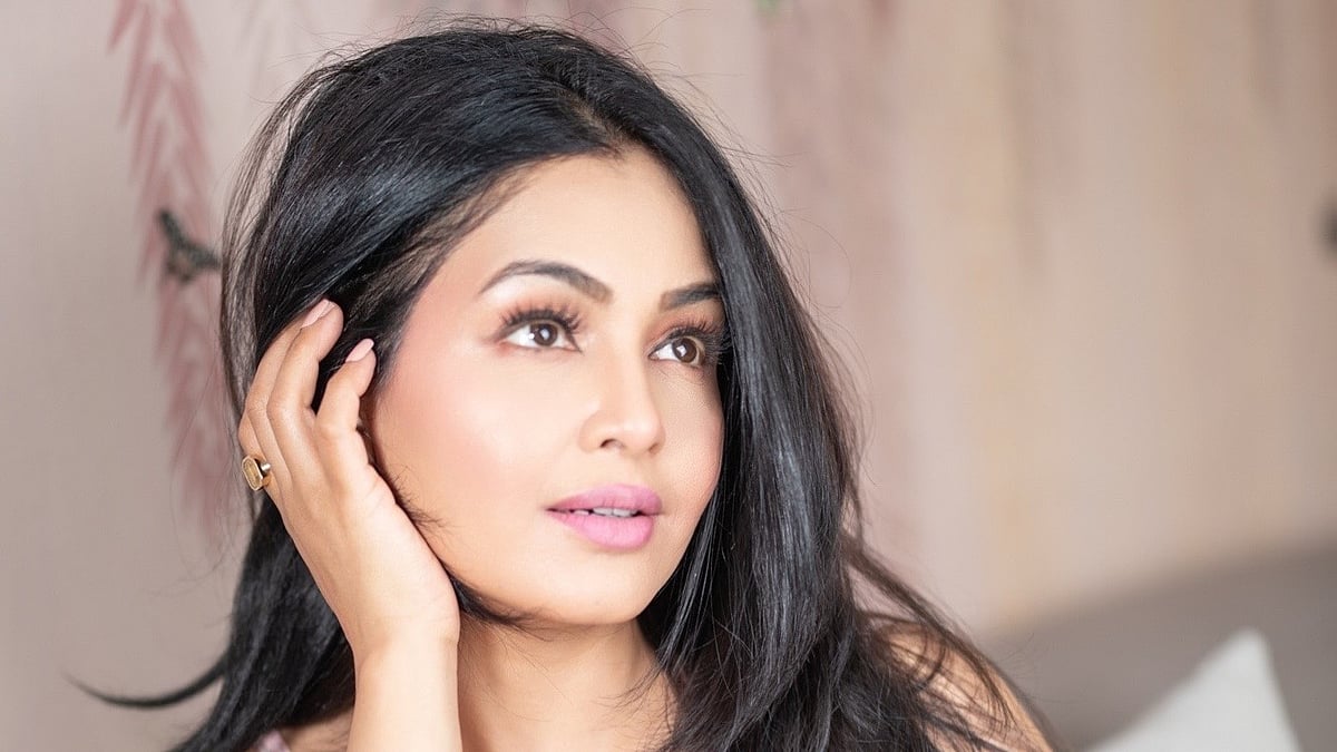 সব চেষ্টা করেও সংসার বাঁচাতে পারিনি! স্বামীর মদ্যপান নিয়ে মুখ খুললেন ‘ভাবিজি’ অভিনেত্রী