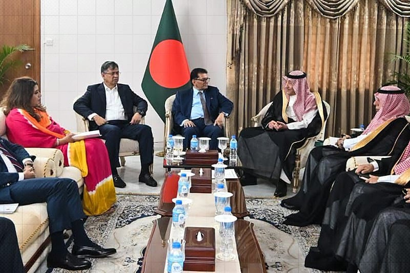 স্বরাষ্ট্র ও পররাষ্ট্রমন্ত্রীর সঙ্গে সৌদির পররাষ্ট্র উপমন্ত্রীর বৈঠক