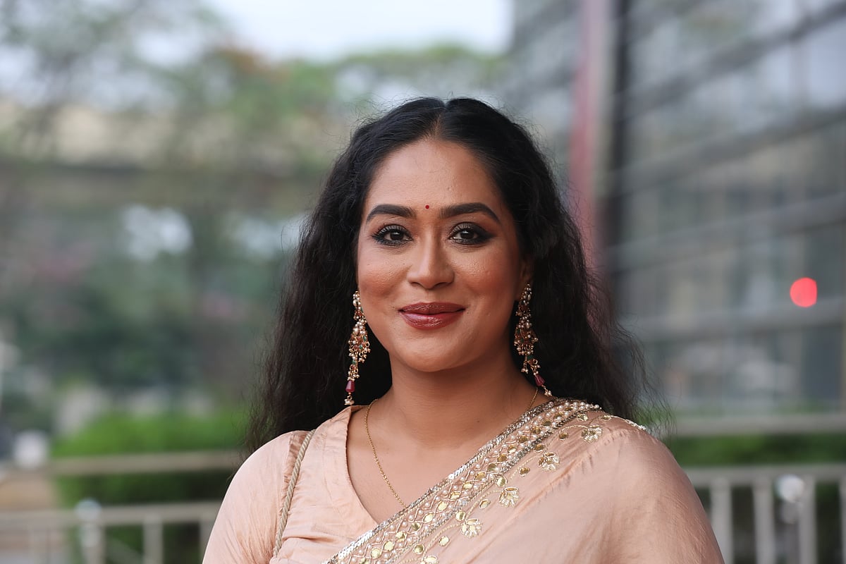 জাকিয়া বারী মম