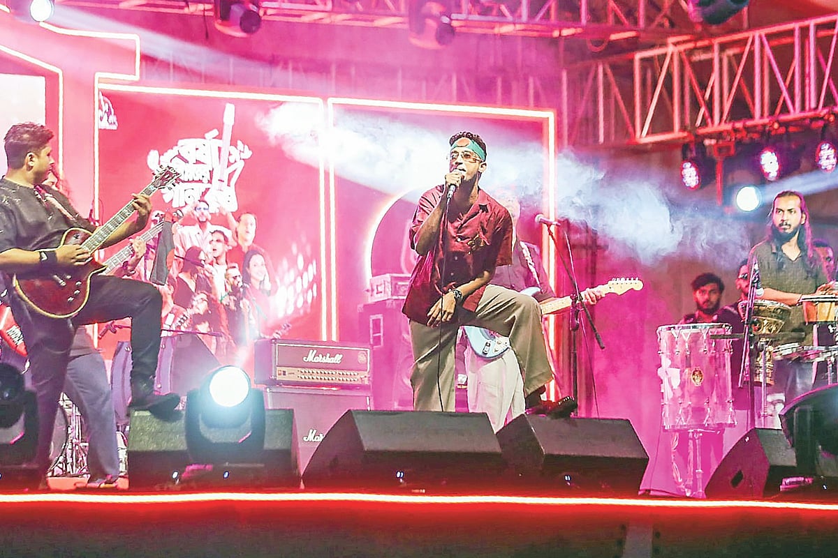 ‘বর্ষা বিপ্লবের গানে’ জুলাই উদ্‌যাপন