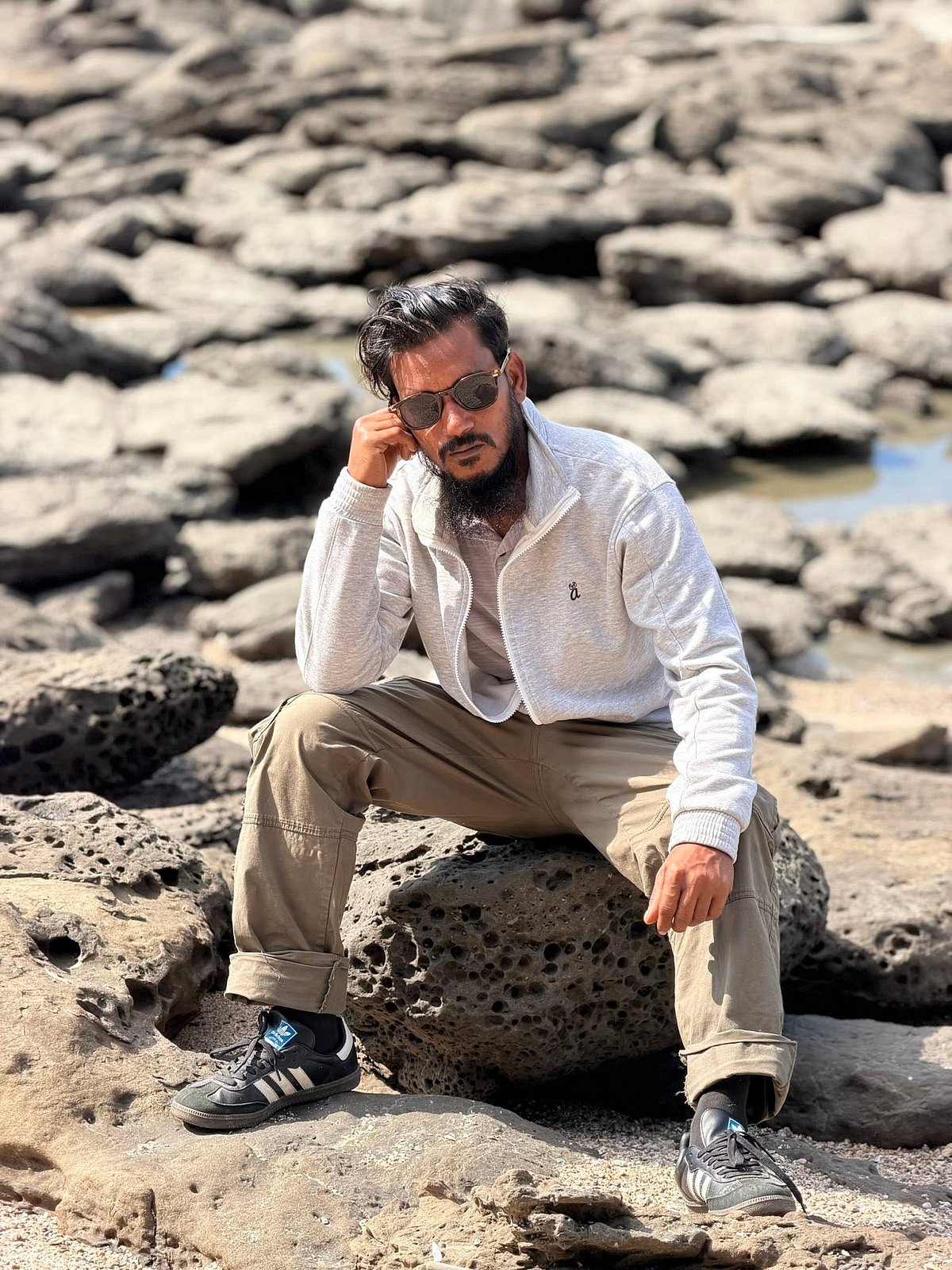 কনটেন্ট ক্রিয়েটর রিপন মিয়া