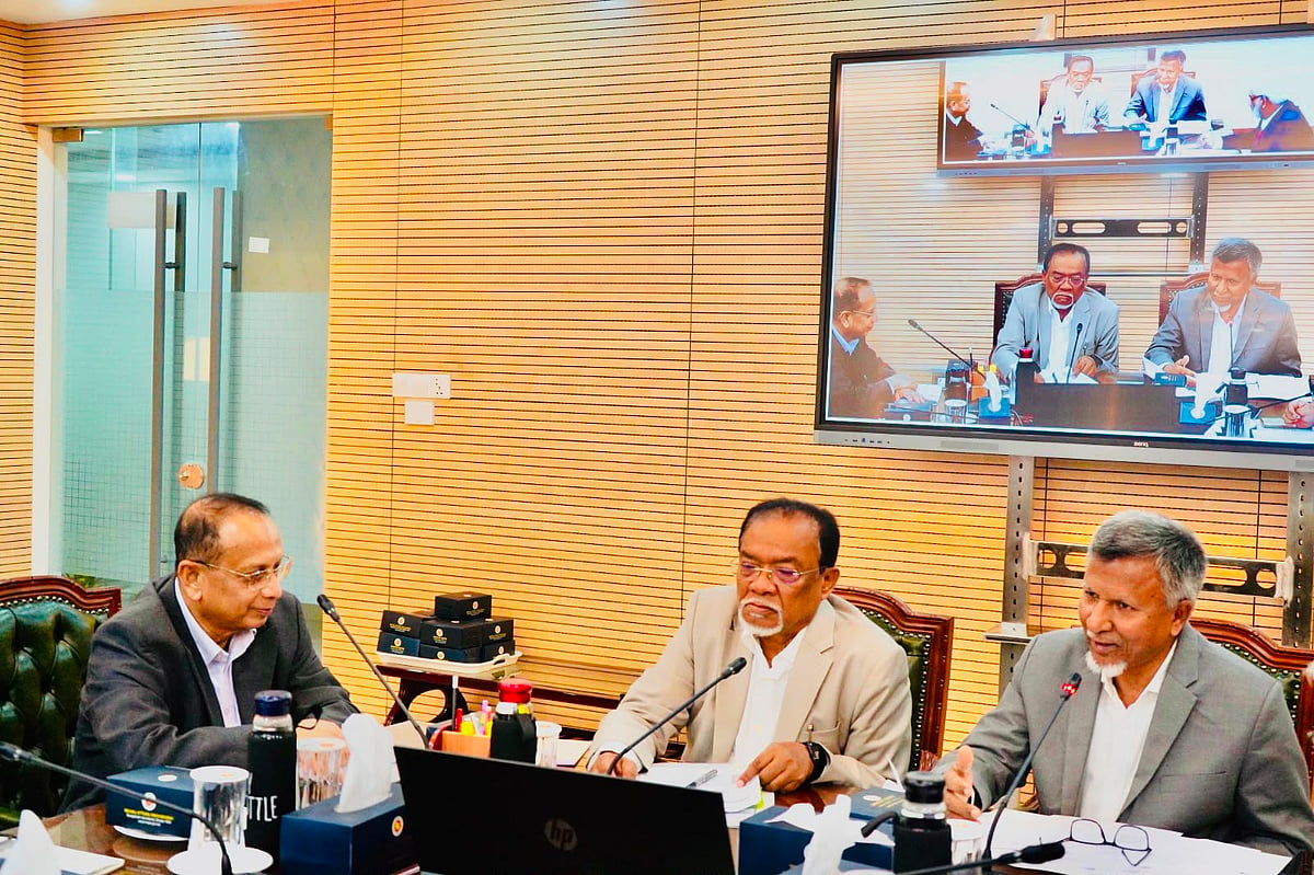 সরকারের নির্বাচনী ইশতেহার অনুযায়ী ১৮০ দিনের কর্মপরিকল্পনা বাস্তবায়নের অগ্রগতি পর্যালোচনা সভা অনুষ্ঠিত। আজ বৃহস্পতিবার সচিবালয়ে