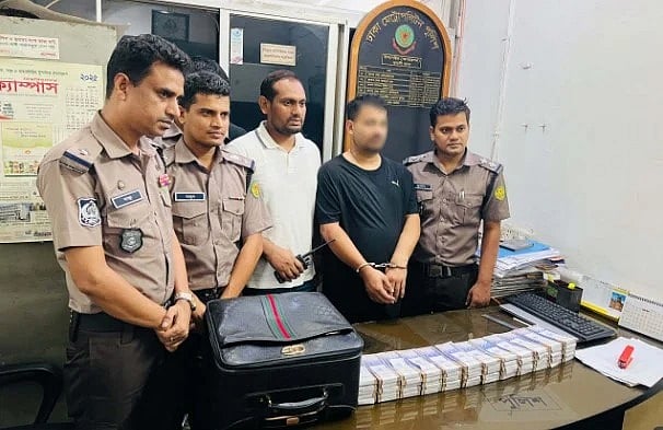 ৫৭ লাখ ৫ হাজার টাকার জাল নোটসহ গ্রেপ্তার একজন