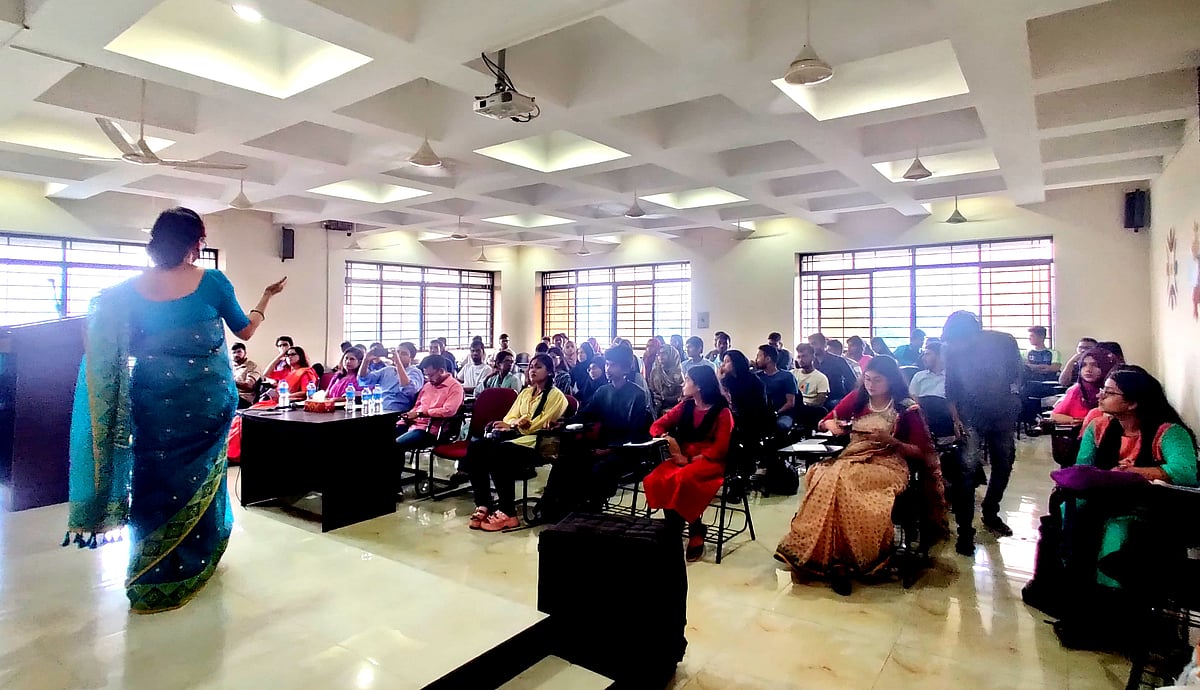 Image from source article: আসক্তি মানসিক স্বাস্থ্যকে ভয়ংকরভাবে নষ্ট করে